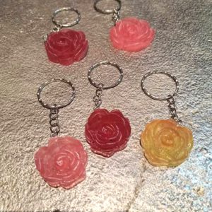 porte clé résine en forme de roses