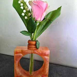 Vase en résine epoxy
